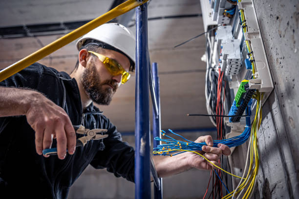 Best Local Electrician Companies  in Pacific, WA
